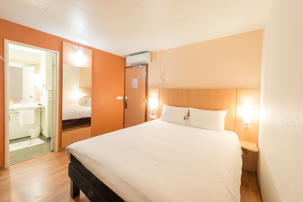 Hotel Ibis Centre 3*