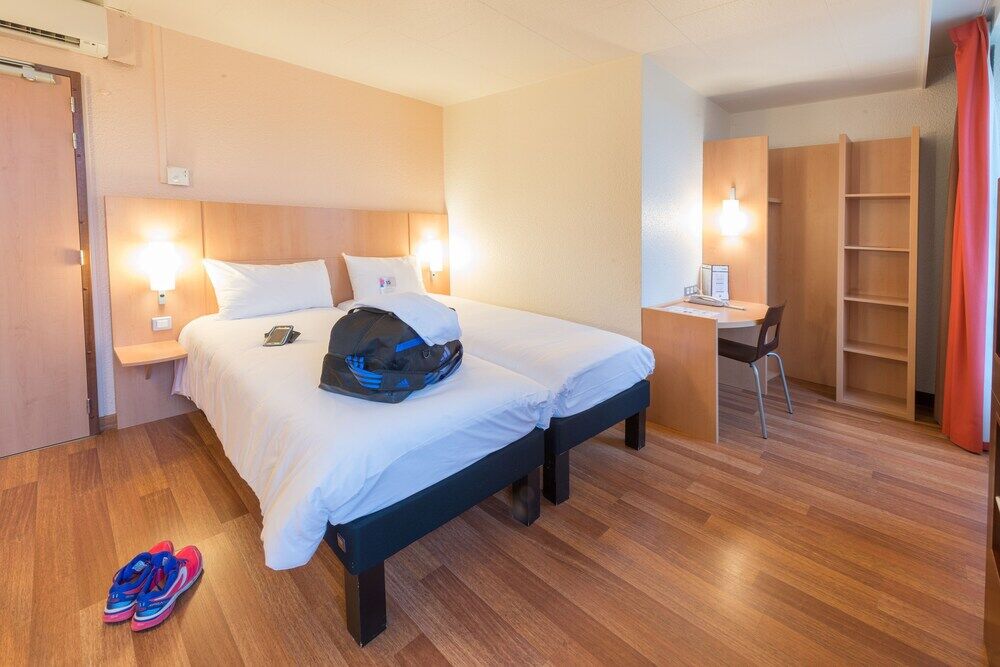 Hotel Ibis Centre 3*